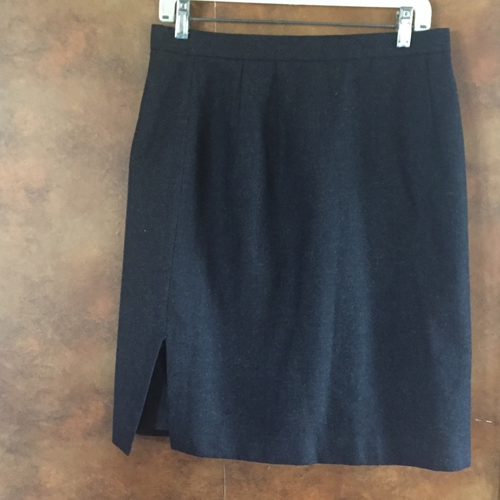 Harve Benard by Bernard Holtzman Charcoal Gray Wool Skirt Size 8/10 Petite